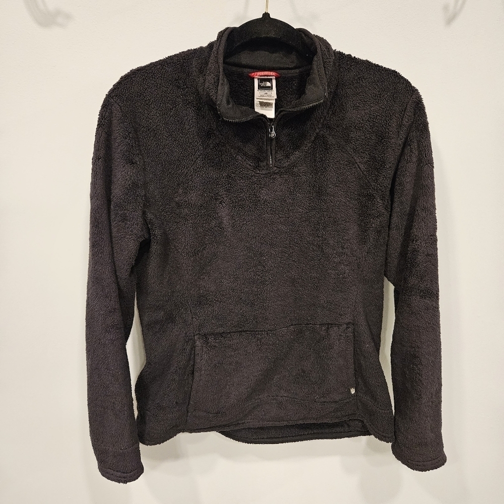 The North Face women’s Size Large Black Fuzzy 1/4 Zip Fleece Pullover